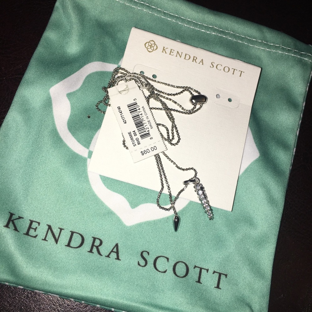 Kendra Scott “Stormie” necklace